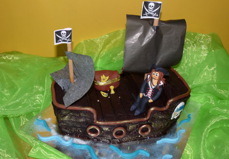 Jolly Roger Pirate Boat Kiddies Parties Image