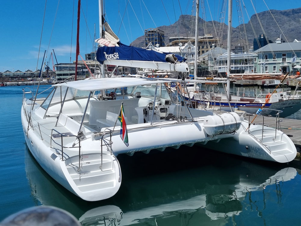 tigresse catamaran